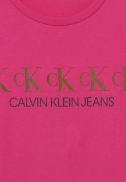 Calvin Klein Jeans REPEAT FOIL - Robe En Jersey - Pink -Calvin Klein Elegant Magasin b87d64e39e3f48f39857d94f5b860e24