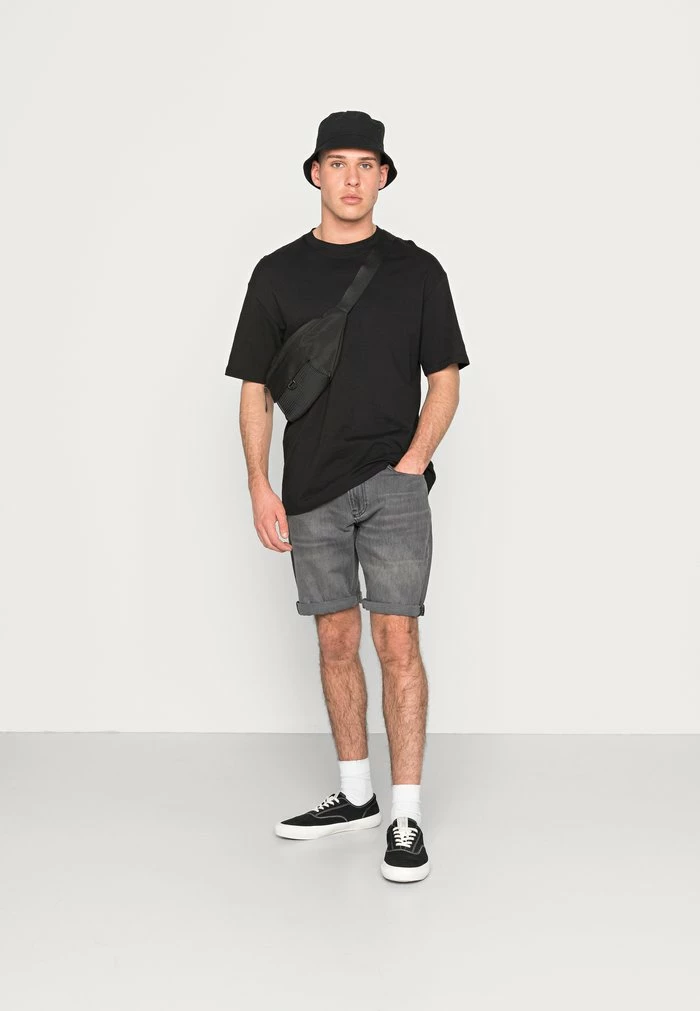 Calvin Klein Jeans REGULAR SHORT - Short En Jean - Denim Black 2 Calvin Klein Jeans REGULAR SHORT - Short En Jean - Denim Black – Image 2