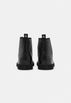 Calvin Klein Jeans LUG MID LACEUP BOOT - Bottines à Lacets - Black -Calvin Klein Elegant Magasin bdf383bb95f54a548e233ac3dc0c667b