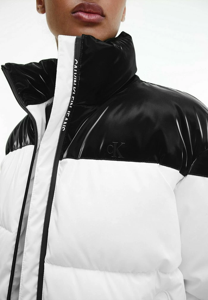 Calvin Klein Jeans Veste D'hiver - Bright White/ck Black 4 Calvin Klein Jeans Veste D'hiver - Bright White/ck Black – Image 4