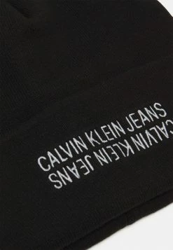 Calvin Klein Jeans MIRROR LOGO BEANIE UNISEX - Bonnet - Black -Calvin Klein Elegant Magasin c5071355add7489aa8f5e7dae57f5d1f