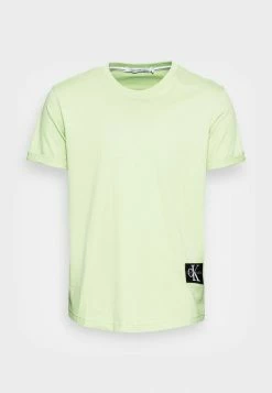 Calvin Klein Jeans BADGE TURN UP SLEEVE - T-shirt Basique - Jaded Green -Calvin Klein Elegant Magasin c64277a02b1f44fba2d860e47164a0e8