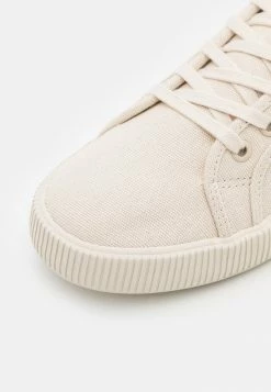 Calvin Klein Jeans LACEUP - Baskets Basses - Muslin -Calvin Klein Elegant Magasin c8ae383693614b9f9cbe5622828cf46b