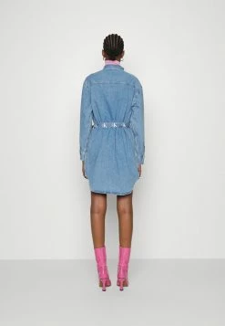 Calvin Klein Jeans DRESS - Robe En Jean - Denim Medium -Calvin Klein Elegant Magasin cb719d9a96bf47a082b93622183849fa