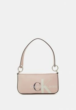 Calvin Klein Jeans SCULPTED MONO SHOULDER POUCH - Sac à Main - Pale Conch Shell