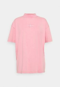 Calvin Klein Jeans MONOGRAM WASHED BOYFRIEND TEE - T-shirt Basique - Lipstick Pink 8 Calvin Klein Jeans MONOGRAM WASHED BOYFRIEND TEE - T-shirt Basique - Lipstick Pink -Calvin Klein Elegant Magasin cbe564aedcc04dcf822cbc68ce54ae7a