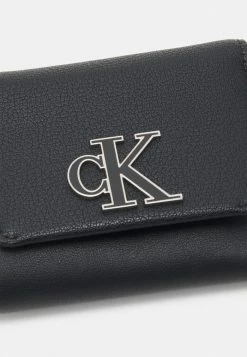 Calvin Klein Jeans MINIMAL MONOGRAM TRIFOLD - Portefeuille - Black -Calvin Klein Elegant Magasin cdaebe248fa64935b4577b3b25311979