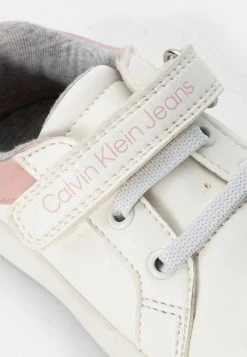 Calvin Klein Jeans Baskets Basses - White/pink -Calvin Klein Elegant Magasin cdd05e1e66d047729bbf130da5a474b6