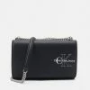 Calvin Klein Jeans SCULPTED FLAP TWO TONE - Sac Bandoulière - Black
