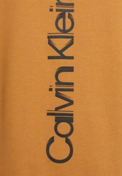 Calvin Klein Jeans SEASONAL INSTITUTIONAL HOODIE - Sweatshirt - Tobacco Brown 7 Calvin Klein Jeans SEASONAL INSTITUTIONAL HOODIE - Sweatshirt - Tobacco Brown -Calvin Klein Elegant Magasin d0ebe19c557742a4a801eaecc840922a