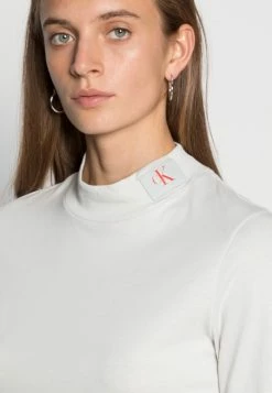 Calvin Klein Jeans ICONIC MOCK NECK - T-shirt à Manches Longues - Stone Grey 9 Calvin Klein Jeans ICONIC MOCK NECK - T-shirt à Manches Longues - Stone Grey -Calvin Klein Elegant Magasin d3632a0fe05c4679a57c0f82a3a6ef07