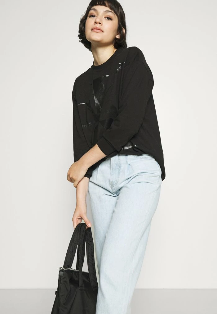 Calvin Klein Jeans BLOWN UP LOGO LONG SLEEVES TEE - T-shirt à Manches Longues - Black 5 Calvin Klein Jeans BLOWN UP LOGO LONG SLEEVES TEE - T-shirt à Manches Longues - Black – Image 5