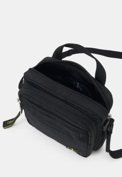 Calvin Klein Jeans SMALL XBODY UNISEX - Sac à Main - Black -Calvin Klein Elegant Magasin da152e85cac34a3b83d2250c51dcfb3d
