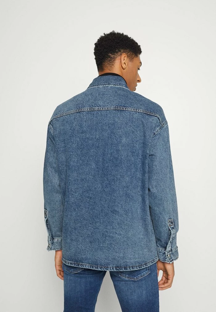 Calvin Klein Jeans OVERSIZED JACKET - Veste En Jean - Denim Medium 3 Calvin Klein Jeans OVERSIZED JACKET - Veste En Jean - Denim Medium – Image 3