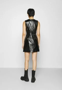 Calvin Klein Jeans HIGH SHINE SHIFT DRESS - Robe De Jour - Black -Calvin Klein Elegant Magasin dbce83d9040543fab3cb7babdd62126d