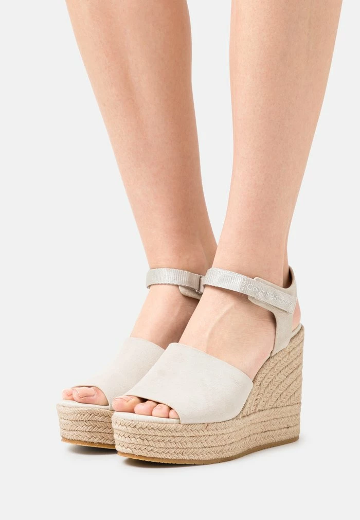 Calvin Klein Jeans WEDGE ANKLE CLIP - Sandales à Plateforme - Eggshell 1 Calvin Klein Jeans WEDGE ANKLE CLIP - Sandales à Plateforme - Eggshell