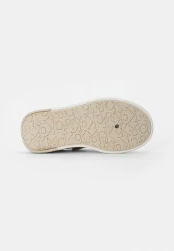 Calvin Klein Jeans Baskets Basses - Beige 10 Calvin Klein Jeans Baskets Basses - Beige -Calvin Klein Elegant Magasin dcf67f82c6264fbb9c191bfd0e971442