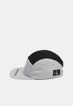 Calvin Klein Jeans COLOUR BLOCK BASEBALL UNISEX - Casquette - Grey Dew -Calvin Klein Elegant Magasin de815ebf2a5f4d039e42307f37f0fb81
