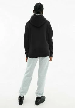 Calvin Klein Jeans INTARSIA LOGO HOODIE UNISEX - Sweat à Capuche - Ck Black 6 Calvin Klein Jeans INTARSIA LOGO HOODIE UNISEX - Sweat à Capuche - Ck Black -Calvin Klein Elegant Magasin e0097d7bbb7b4417b8cb0076b51e8901