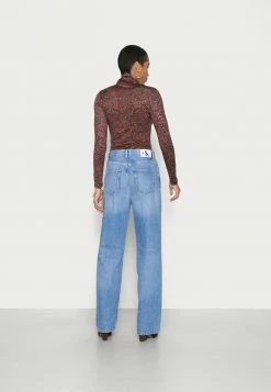 Calvin Klein Jeans HIGH RISE RELAXED - Jean Boyfriend - Denim Medium -Calvin Klein Elegant Magasin e0b6b76a19854489aad86a1f0b9f9ba2