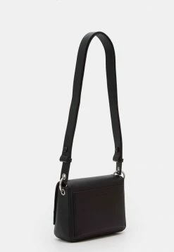 Calvin Klein Jeans Sac Bandoulière - Black -Calvin Klein Elegant Magasin e1b1f6deaab64f22a2238a0675e5d740