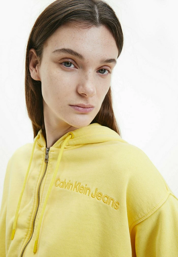 Calvin Klein Jeans Sweat à Capuche Zippé - Super Lemon 4 Calvin Klein Jeans Sweat à Capuche Zippé - Super Lemon – Image 4