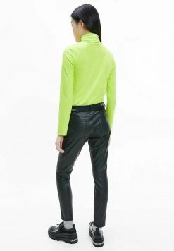 Calvin Klein Jeans SLIM ROLL NECK - T-shirt à Manches Longues - Acid Lime -Calvin Klein Elegant Magasin e36371bf1fe041a5b96a1c0359fdeeac