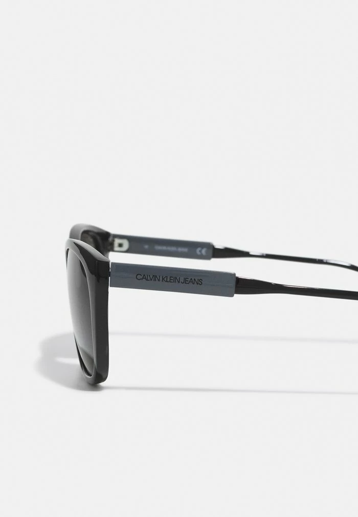 Calvin Klein Jeans Lunettes De Soleil - Black 3 Calvin Klein Jeans Lunettes De Soleil - Black – Image 3