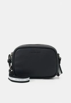 Calvin Klein Jeans ULTRALIGHT DOUBLE ZIP CAMERA BAG - Sac Bandoulière - Black