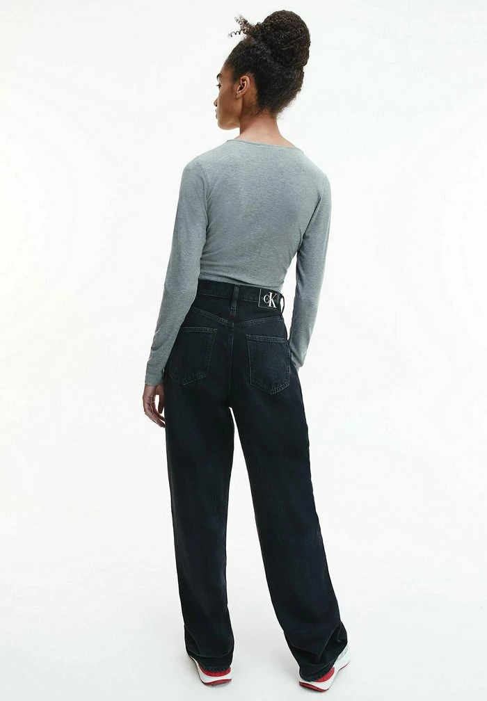 Calvin Klein Jeans T-shirt à Manches Longues - Grey Heather 3 Calvin Klein Jeans T-shirt à Manches Longues - Grey Heather – Image 3