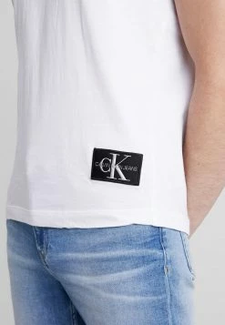 Calvin Klein Jeans BADGE TURN UP SLEEVE - T-shirt Basique - Bright White -Calvin Klein Elegant Magasin ea27cf7d4b7149908d206530e77c1056