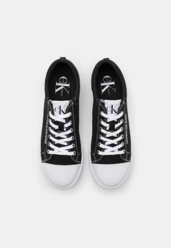 Calvin Klein Jeans Baskets Basses - Black -Calvin Klein Elegant Magasin eb7c6e0d3c5348d58fb7bf5ba2847eec