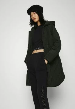 Calvin Klein Jeans LINER JACKET - Veste D'hiver - Black 10 Calvin Klein Jeans LINER JACKET - Veste D'hiver - Black -Calvin Klein Elegant Magasin ed30b6e3b57f4b6cbe99b267e5c9cb2b