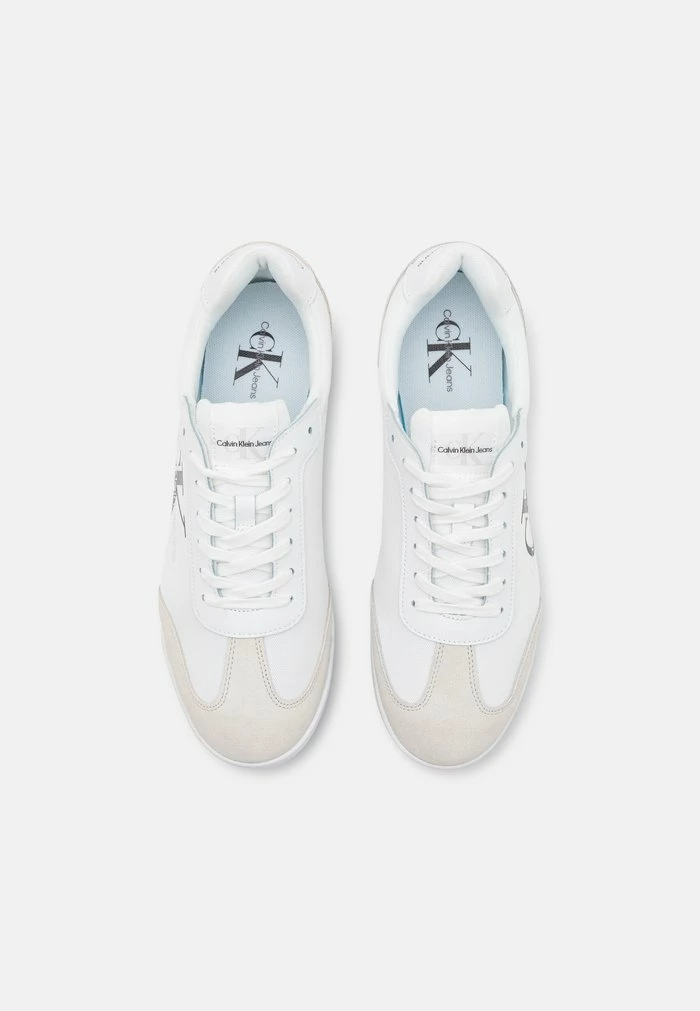 Calvin Klein Jeans RUNNER - Baskets Basses - Bright White 4 Calvin Klein Jeans RUNNER - Baskets Basses - Bright White – Image 4