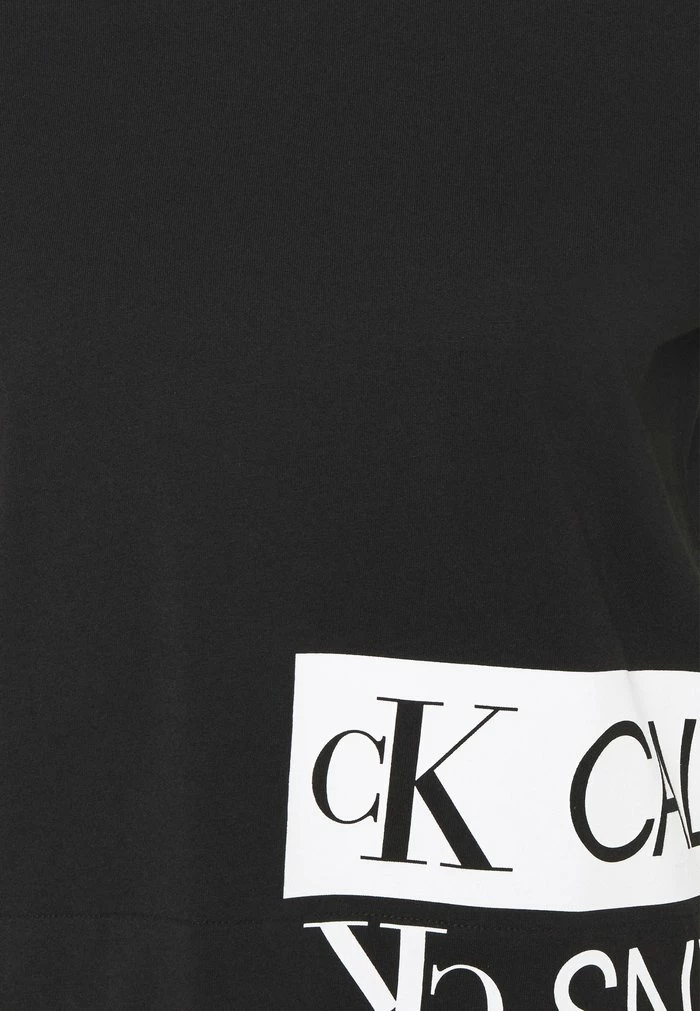 Calvin Klein Jeans MIRRORED LOGO BOXY TEE - T-shirt Imprimé - Black/bright White 6 Calvin Klein Jeans MIRRORED LOGO BOXY TEE - T-shirt Imprimé - Black/bright White – Image 6