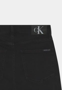 Calvin Klein Jeans REGULAR - Short En Jean - Denim Black 5 Calvin Klein Jeans REGULAR - Short En Jean - Denim Black -Calvin Klein Elegant Magasin f3ffc6d4e56b42f99d83206fcbd3a793