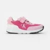 Calvin Klein Jeans Baskets Basses - Pink/fuchsia