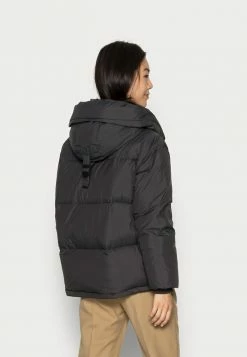 Calvin Klein Jeans Veste D'hiver - Black -Calvin Klein Elegant Magasin fa027897905b41bb8bba151d5abd084a