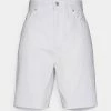 Calvin Klein Jeans PRIDE RELAXED - Short En Jean - Bright White