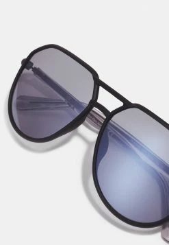 Calvin Klein Jeans UNISEX - Lunettes De Soleil - Matte Black -Calvin Klein Elegant Magasin fc1e52d0d7d94ac88d7a6ddb6230ee17