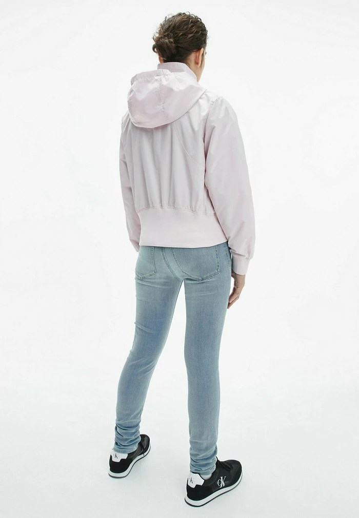 Calvin Klein Jeans Veste Légère - Sweetest Pink 3 Calvin Klein Jeans Veste Légère - Sweetest Pink â Image 3