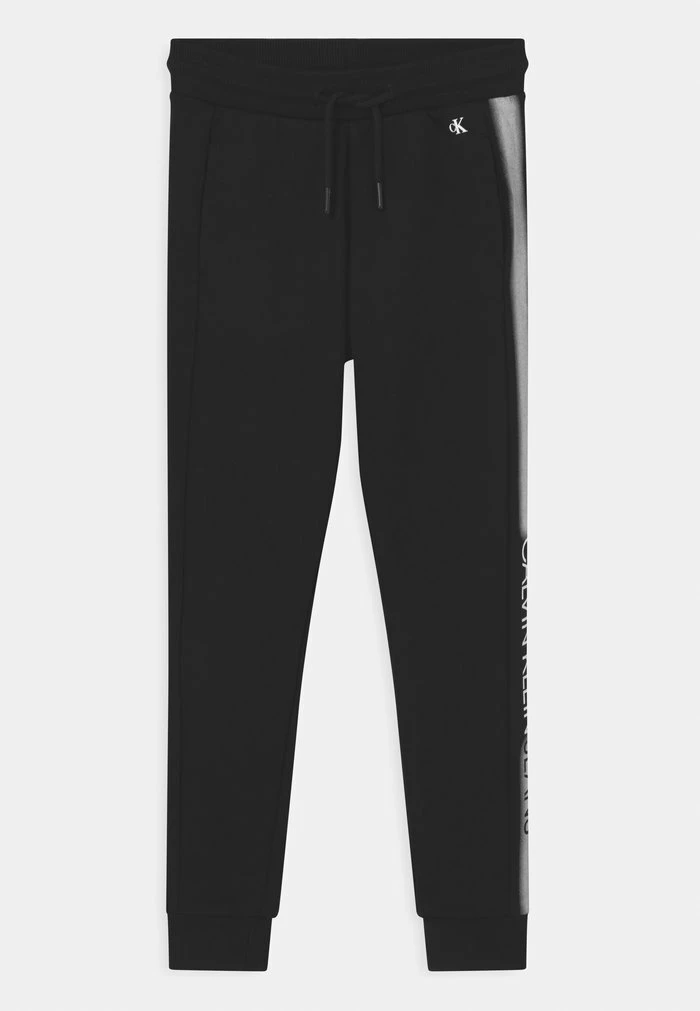 Calvin Klein Jeans INSTITUTIONAL SPRAY - Pantalon De Survêtement - Black 1 Calvin Klein Jeans INSTITUTIONAL SPRAY - Pantalon De Survêtement - Black
